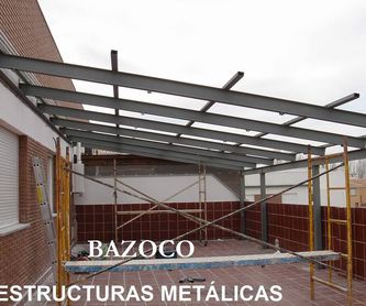 Especialista en puertas correderas imitación madera en Granada: Productos y Servicios de Puertas Metálicas Bazoco