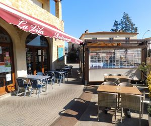 Restaurante con terraza en Pals