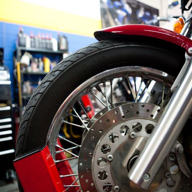 Cómo elegir los neumáticos de tu moto