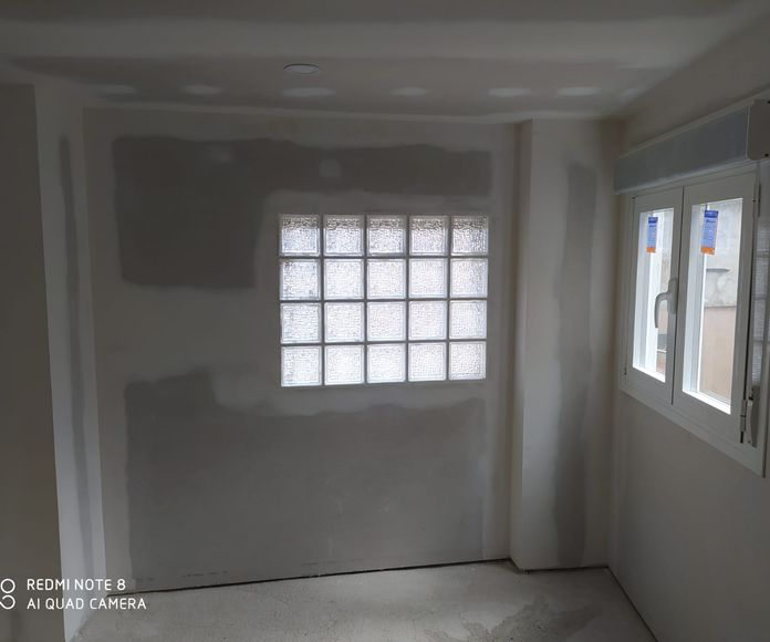 Puertas y ventanas: Servicios de Reformas Constantin