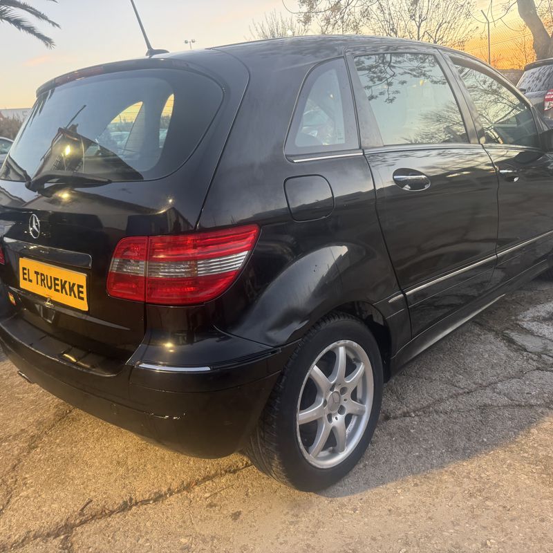 Mercedes B 200 cdi 140 CV del 2006 con 320.000 km: Stock de Vehículos de El Truekke