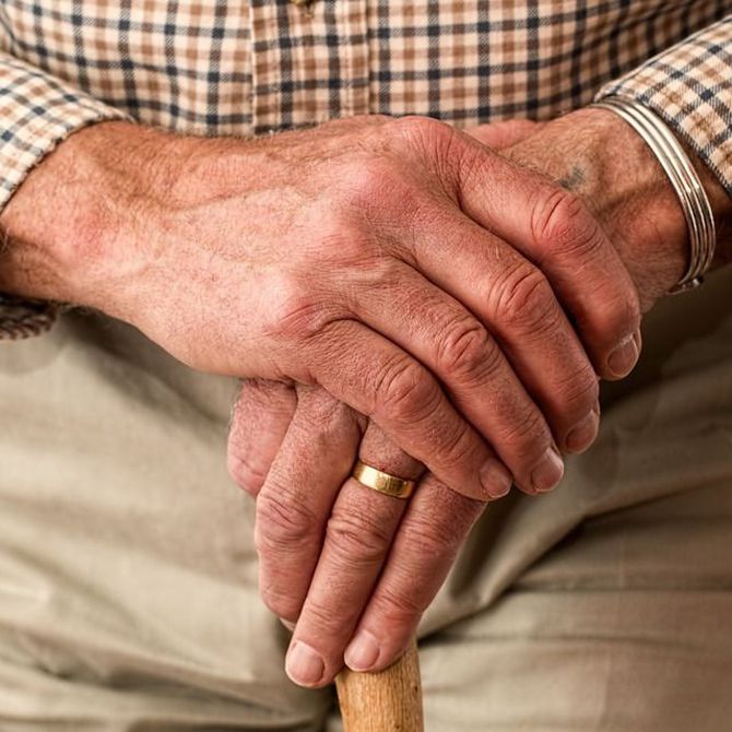 Consejos para cuidar a una persona mayor