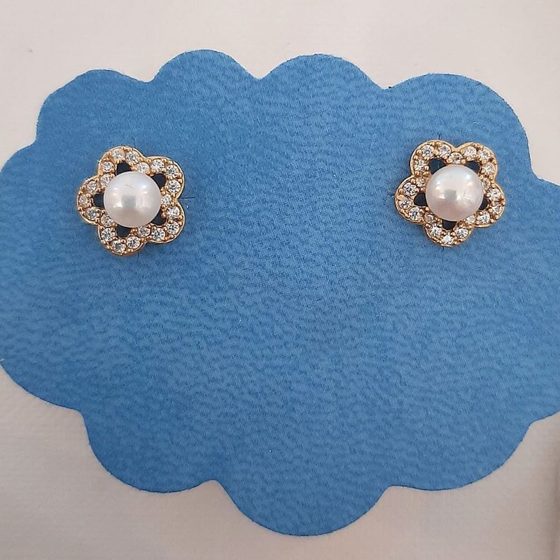 Pendientes de oro de 18k  con circonitas y perlas cultivadas: Catálogo de Joyería Izquierdo