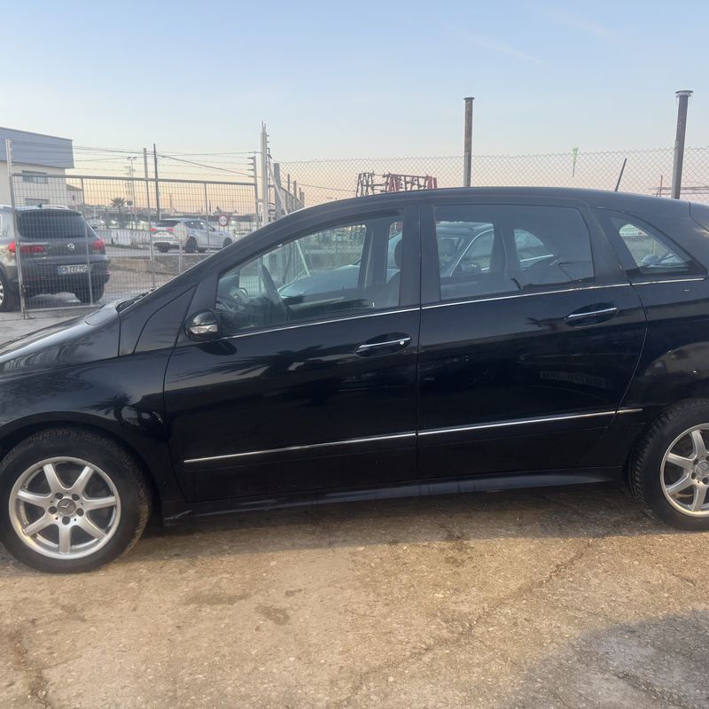 Mercedes B 200 cdi 140 CV del 2006 con 320.000 km: Stock de Vehículos de El Truekke