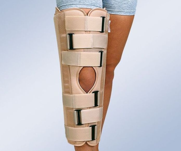 Ortesis inmovilizadora de rodilla de tres paneles a 0º: Productos y servicios de Ortopedia Delgado, S. L.