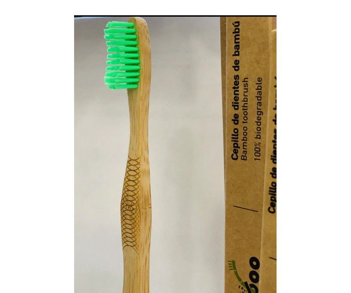 Cepillo Bambú Brushboo: Servicios de Farmacia Casariego