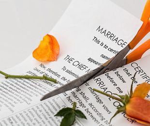 DIVORCIOS, SEPARACIONES Y MENORES
