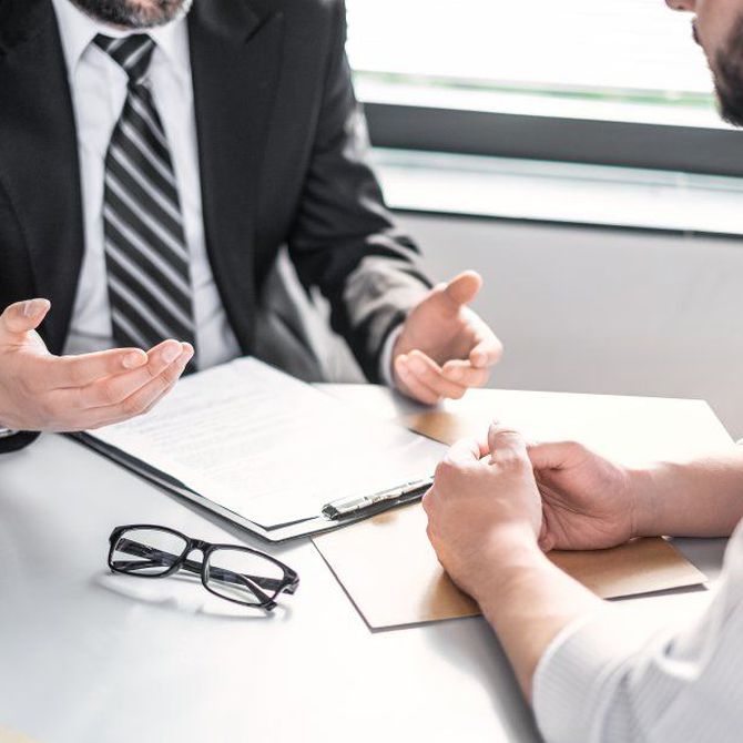 ¿Qué servicios ofrece un abogado laboralista a empresas?