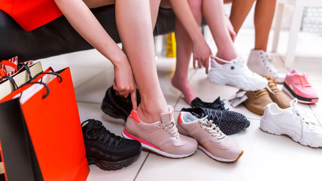 Tienda de clearance zapatillas exclusivas