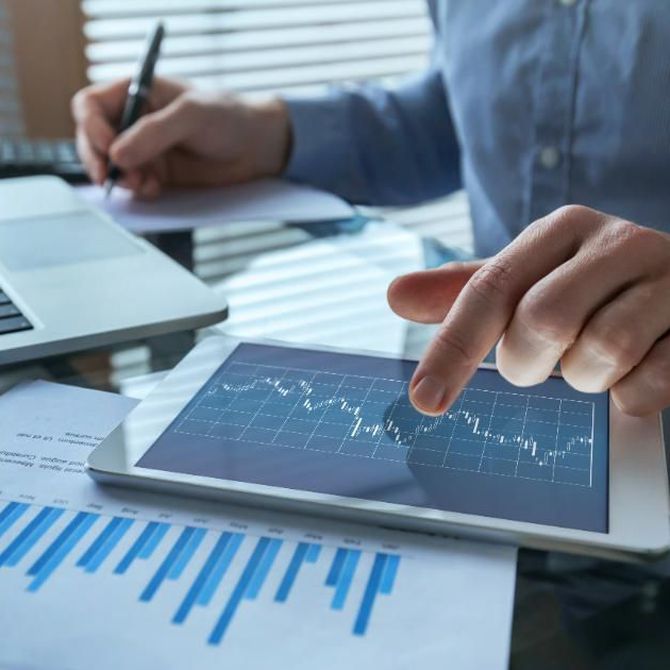 Cómo una gestoría puede mejorar la competitividad de las empresas
