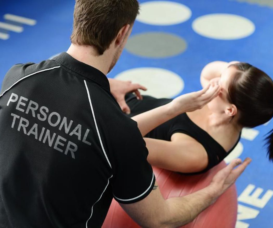 Cómo reconocer a un buen entrenador personal