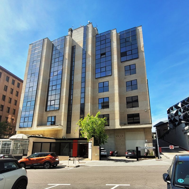 Local uso mixto Oficinas-industrial de 844 m² en 5ª planta, en Las Tablas:  de Vicente Palau Jiménez - Agente Inmobiliario