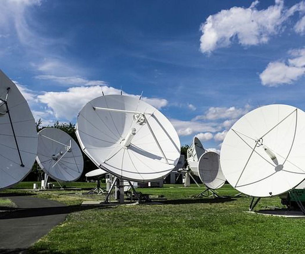 Tipos de antenas parabólicas para la recepción vía satélite