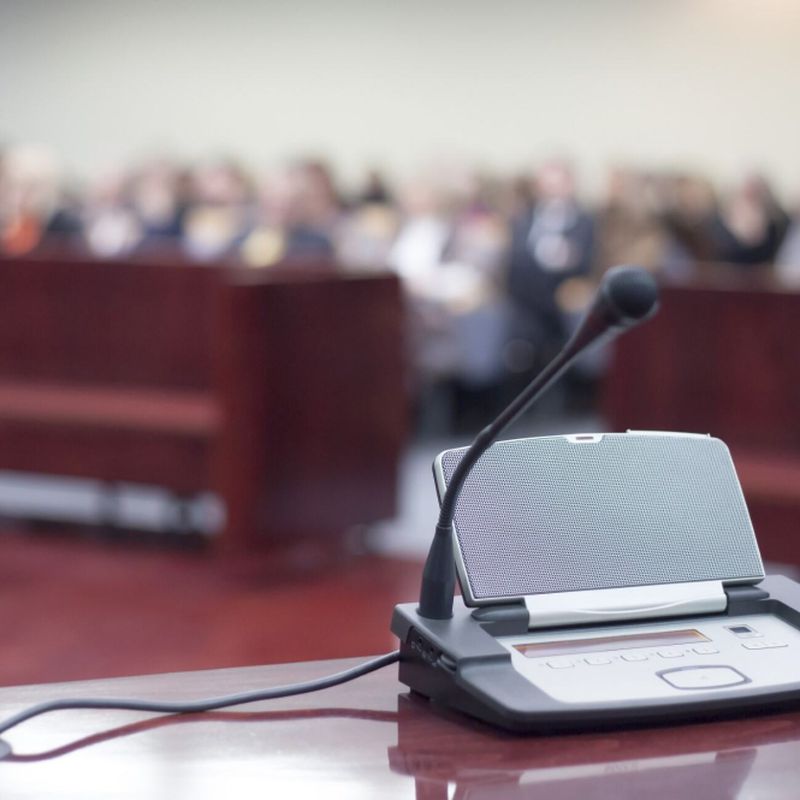 INTERPRETACIONES JURADAS Y NO JURADAS EN EMPRESAS, NOTARIAS Y TRIBUNALES: TRADUCCIONES- INTERPRETACIONES de Traducciones Bonjour