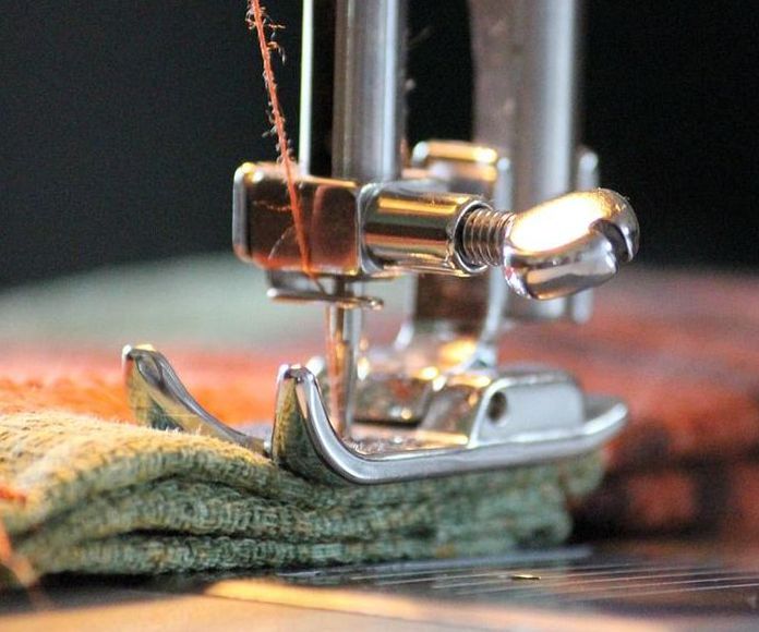 Máquinas de coser industrial : Productos y servicios   de Nescas