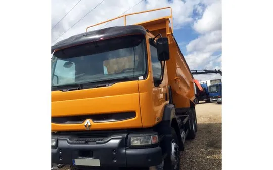 Pintado de camiones en Valdemoro