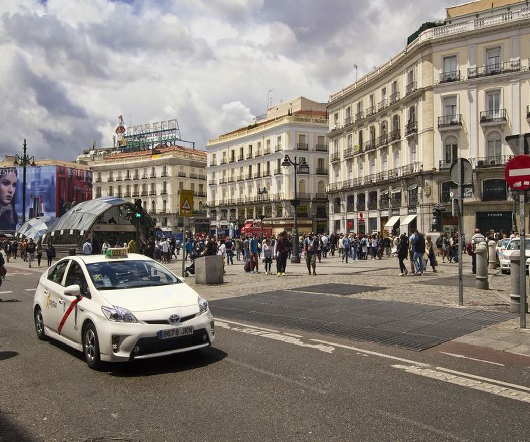 El taxi, tu mejor opción desde el aeropuerto de Madrid