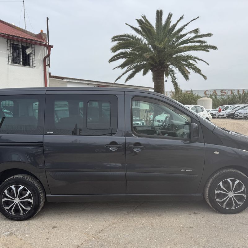 Citroën Jumpy 2.0 hdi 120 cv 8 plazas 2008 con 260.000 km: Stock de Vehículos de El Truekke