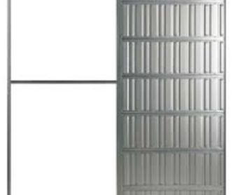 1.6. Puertas en Nogal y perfileria en aluminio:  de PUERTAS MIRET