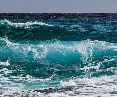 Así contaminamos silenciosamente los océanos: más plásticos que peces en el mar