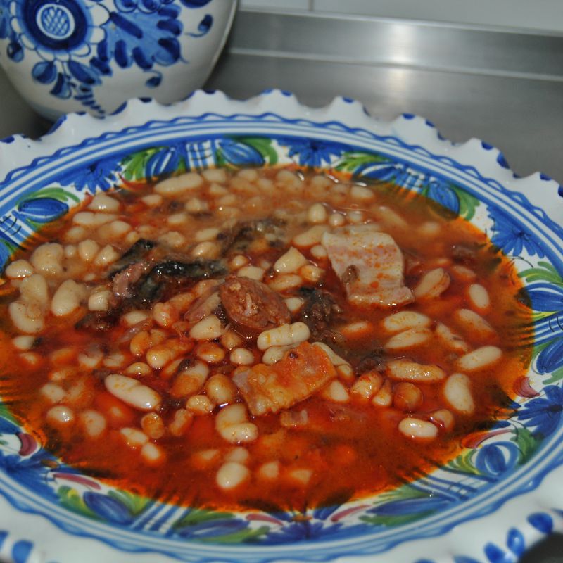 1 - Fabada Asturiana.(de ayer): Menú, Jueves 28 Marzo. de La Olla