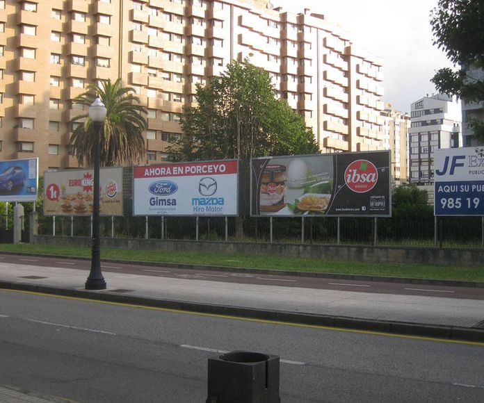 vallas publicitarias.-  Gijón