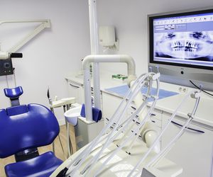 Implantes dentales en Gijón | Clínica Dental Santiago Nespral