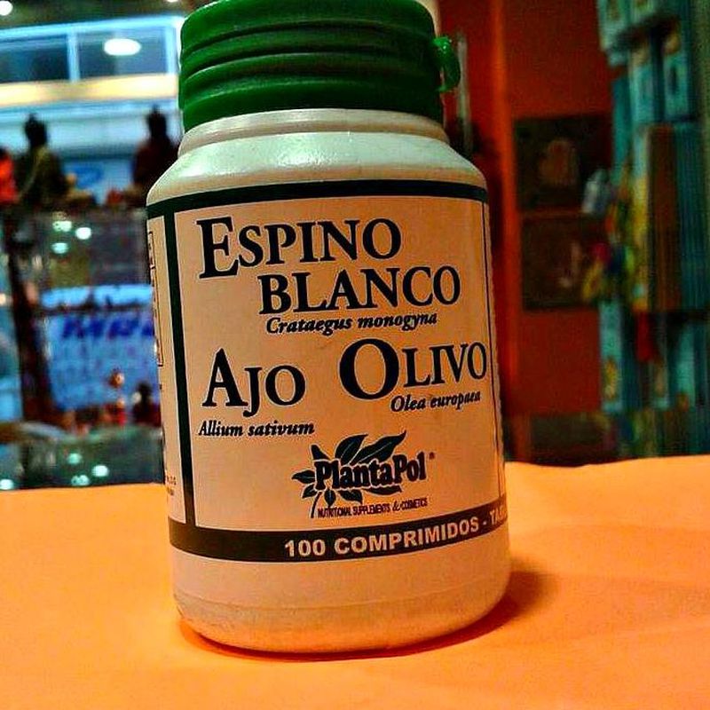 Espino Blanco Ajo Olivo: Cursos y productos de Racó Esoteric Font de mi Salut