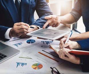 ¿Por qué dejar tu inmueble en manos de un administrador de fincas profesional?
