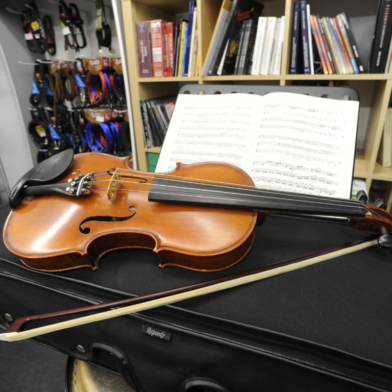 Violines: Productos y servicios de PENTAGRAMA