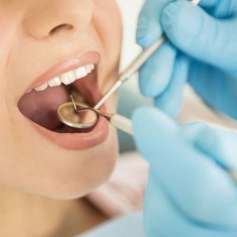 Dentista Cádiz Javier Pérez