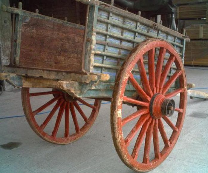 Carros antiguos de madera, trillos, ruedas...: Catálogo de Maderas Aguirre