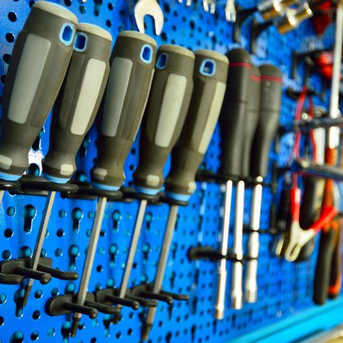 Cómo elegir la ferretería industrial adecuada para tu negocio: Claves y consejos