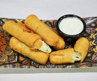 Patacones: Carta de La Tertulia Venezuela Gastro - Café Bar
