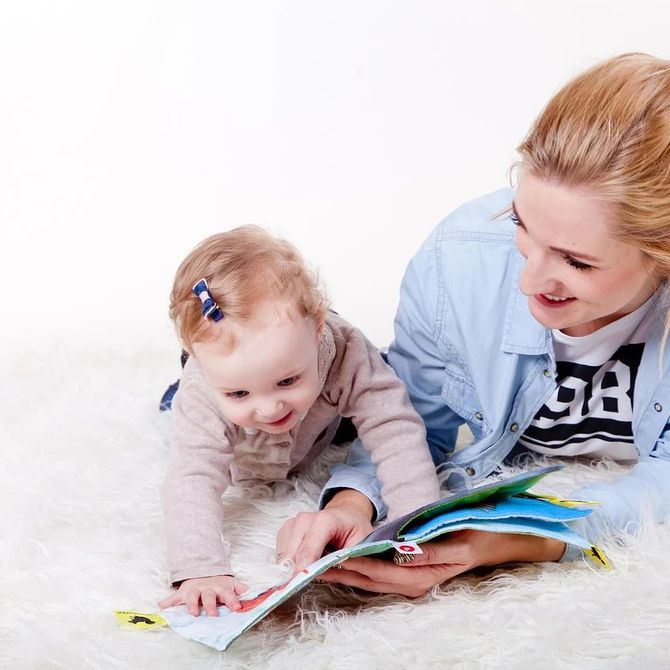 Los beneficios de leerles cuentos a los niños