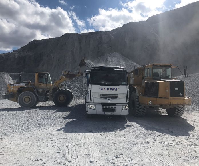 Cimentación: Productos y servicios de Transportes Juan Aguilar - El Peña