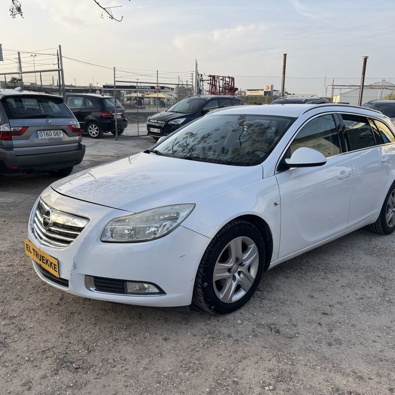Opel insignia 2.0 cdti 130 cv del 2010 con 253.000 km: Stock de Vehículos de El Truekke