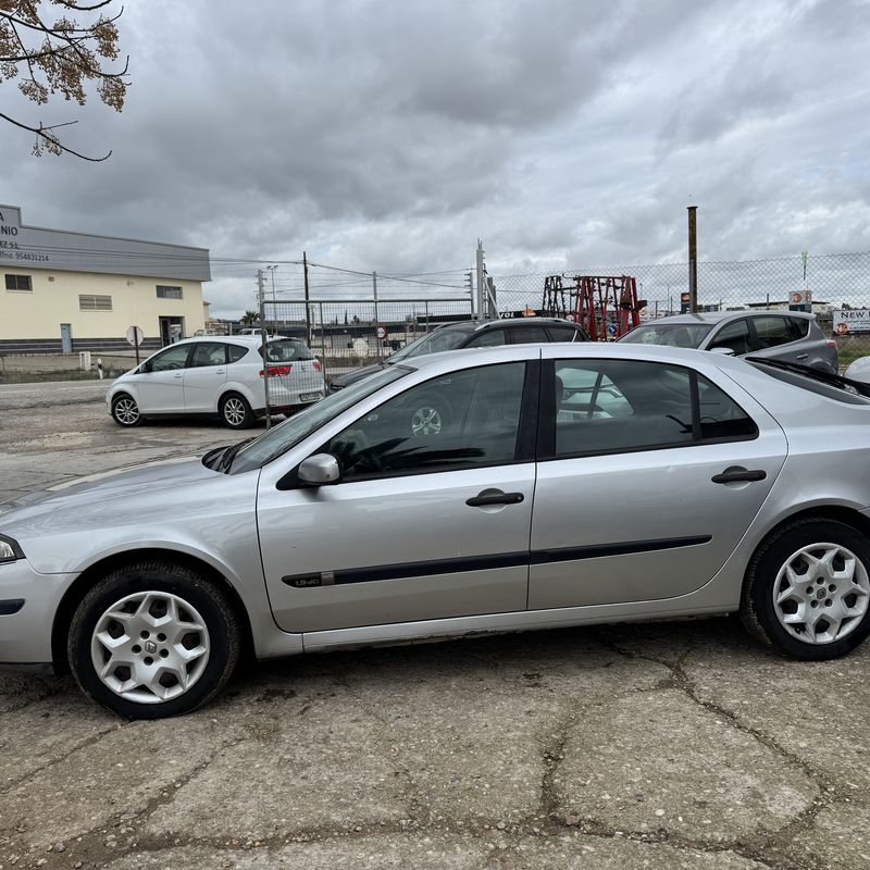 Renault laguna 1.9 dci 110 cv del 2006 con 287.000 km: Stock de Vehículos de El Truekke