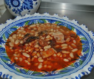 6 - Ensalada Mixta (lechuga, tomate, atún, maíz): Menú, Miercoles 17 Abril. de La Olla