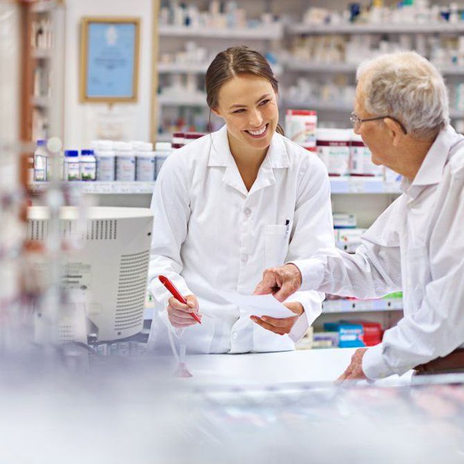 ¡Te has quedado sin tu medicina! ¿Necesitas urgentemente una farmacia?