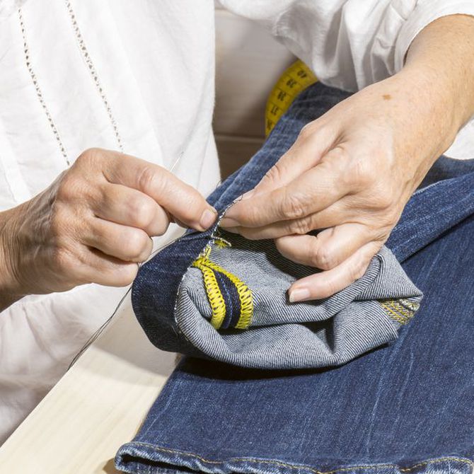 ¿Cuál es la diferencia entre coser a mano y a máquina?