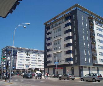 Apartamentos Plaza de España: Proyectos de VILCHES ARQUITECTOS S.L.P