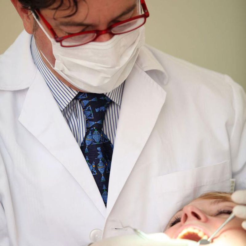 Implantes: Tratamientos de Odonthos