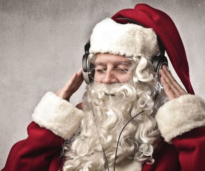 La ciencia lo confirma: Demasiada música navideña afecta tu equilibrio emocional }}
