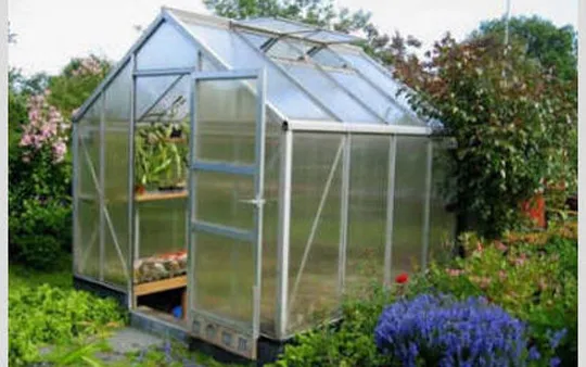 Fabricación de mini invernaderos
