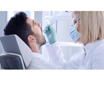 Estética dental: Especialidades de Clínica Dental Dres. Carrasco y García