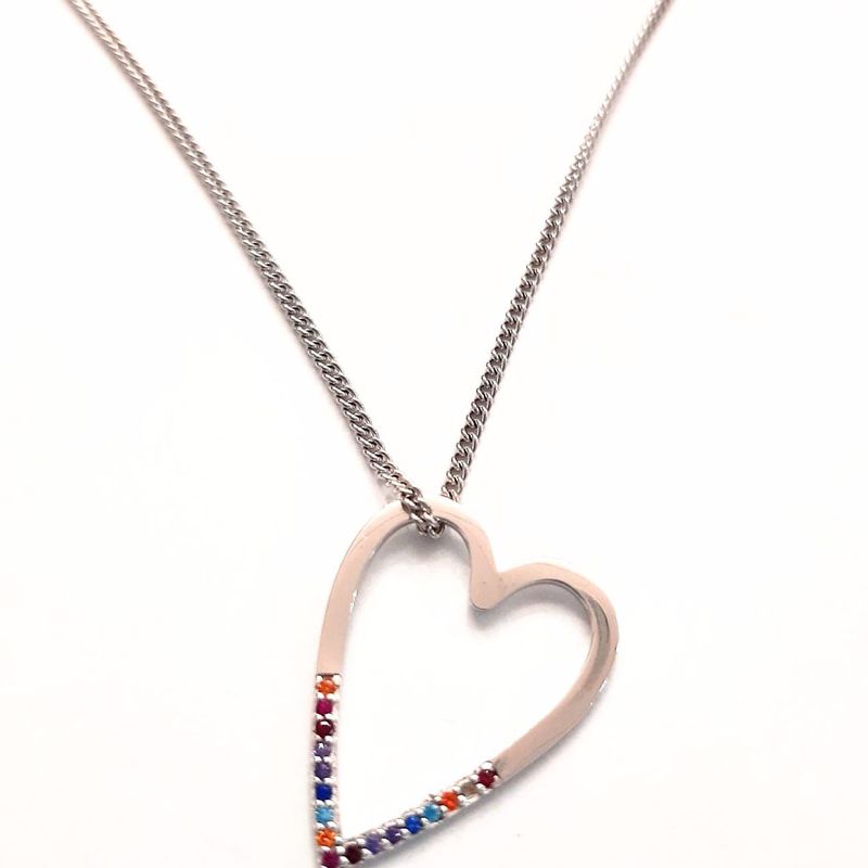 Colgante silueta corazón: Catálogo de Joyería Izquierdo