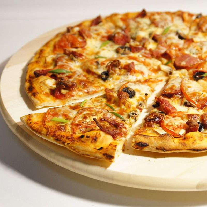 Pizzas: Nuestra carta de Rodríguez Marichal y Correa, S.L. - Restaurante Escaleritas