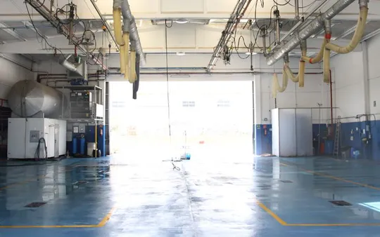 Lavado de naves y camiones