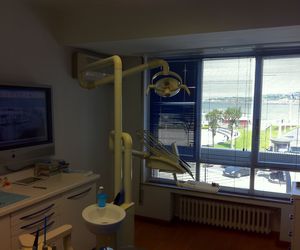 Implantes dentales en Gijón | Clínica Dental Santiago Nespral